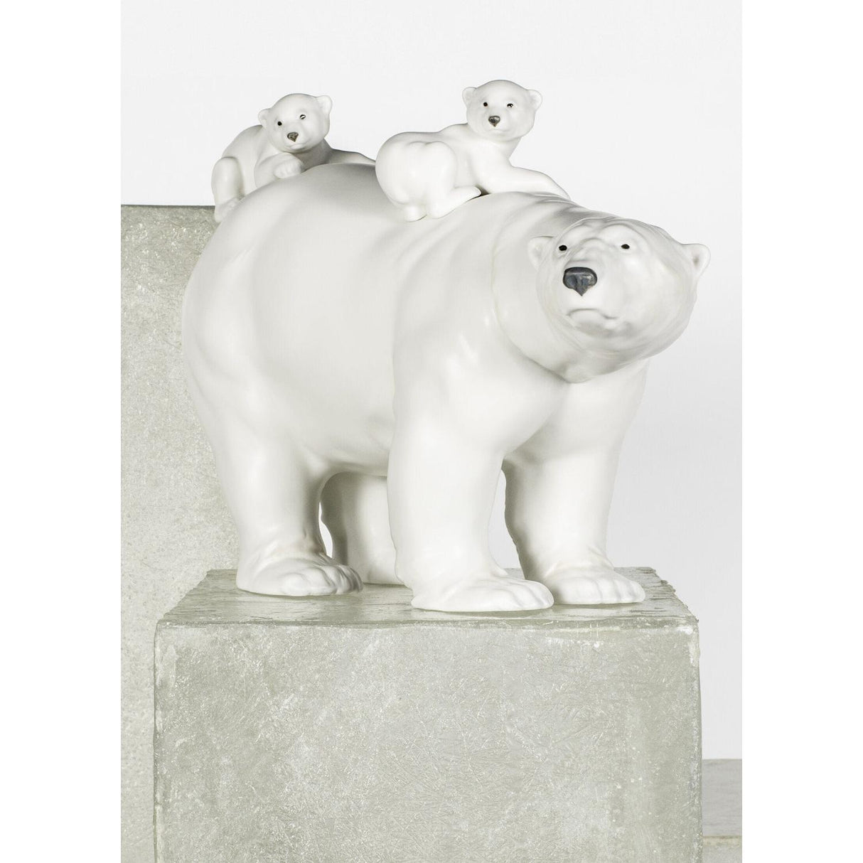 LLADRO' Figurina Mamma Orsa e I Suoi Piccoli 25x39cm Porcellana