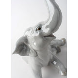 LLADRO' Figurina Elefante BebE' con Fiore Rosa 14x12cm Porcellana