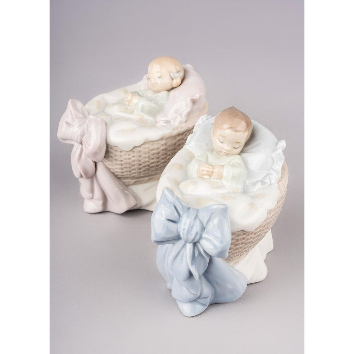 LLADRO' Figurina Bimba Un Regalo Dal Cielo 9x7cm Porcellana