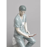 LLADRO' Figurina Chirurgo 33x20cm Porcellana