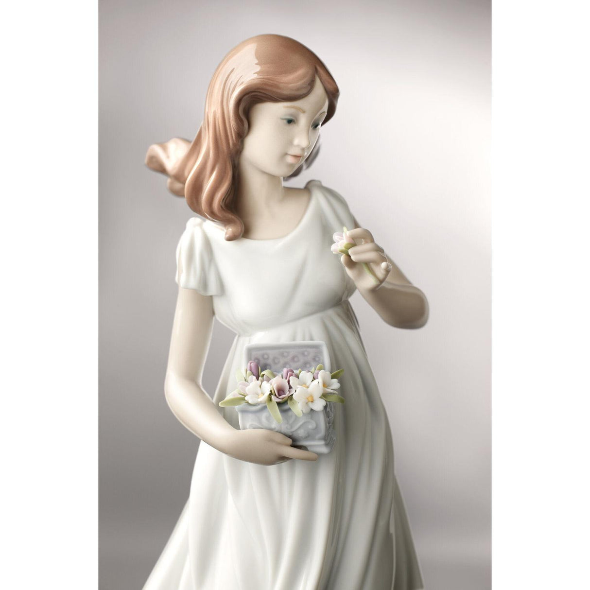 LLADRO' Figurina Donna Tesori Della Terra 33x15cm Porcellana