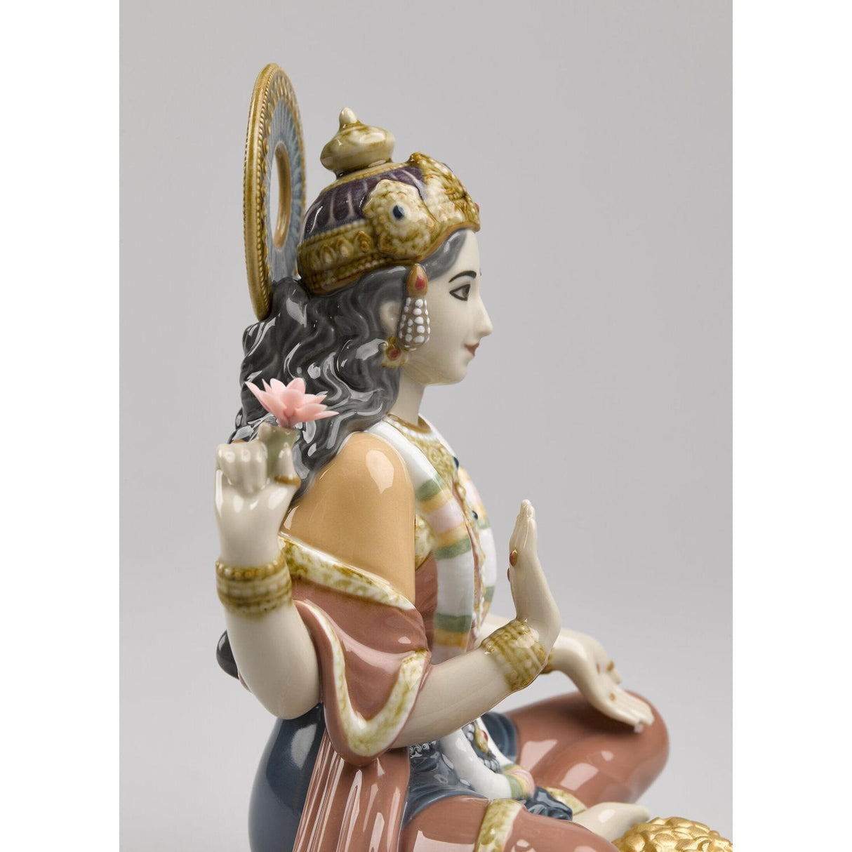 LLADRO' Figurina Dea Lakshmi 22x18cm Porcellana