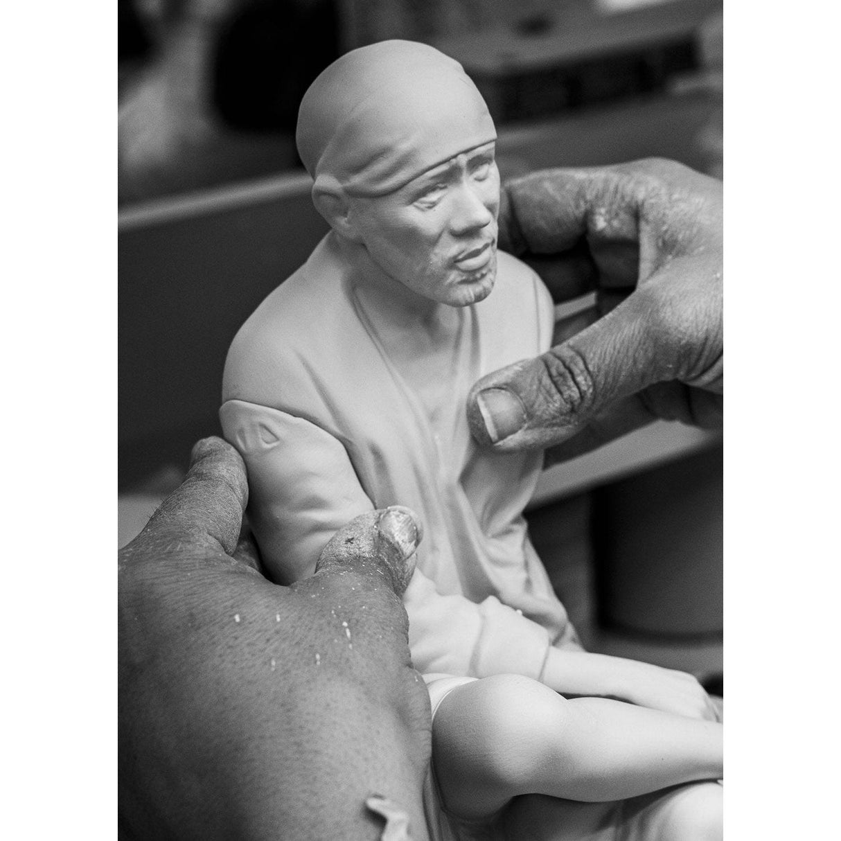 LLADRO' Figurina Sai Baba 26x18cm Porcellana
