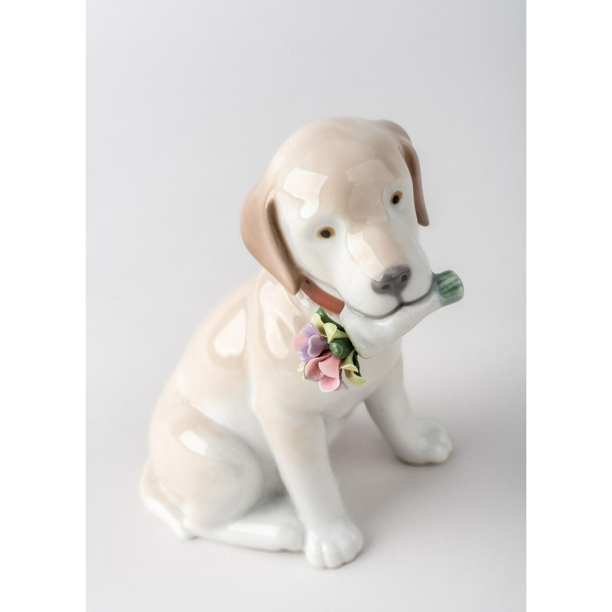 LLADRO' Figurina Cane Questi Fiori Sono per Te 12x7cm Porcellana