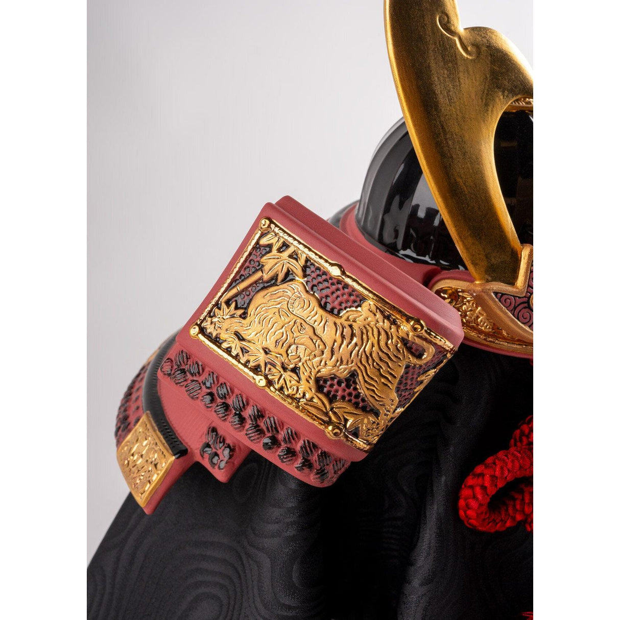 LLADRO' Figurina Elmetto Samurai Tigre e Dragone 35x20cm Porcellana