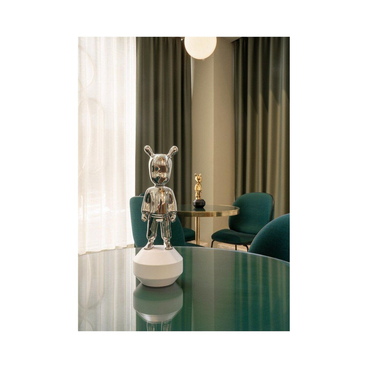 LLADRO' Figurina The Silver Guest Modello Piccolo 30x11cm Porcellana