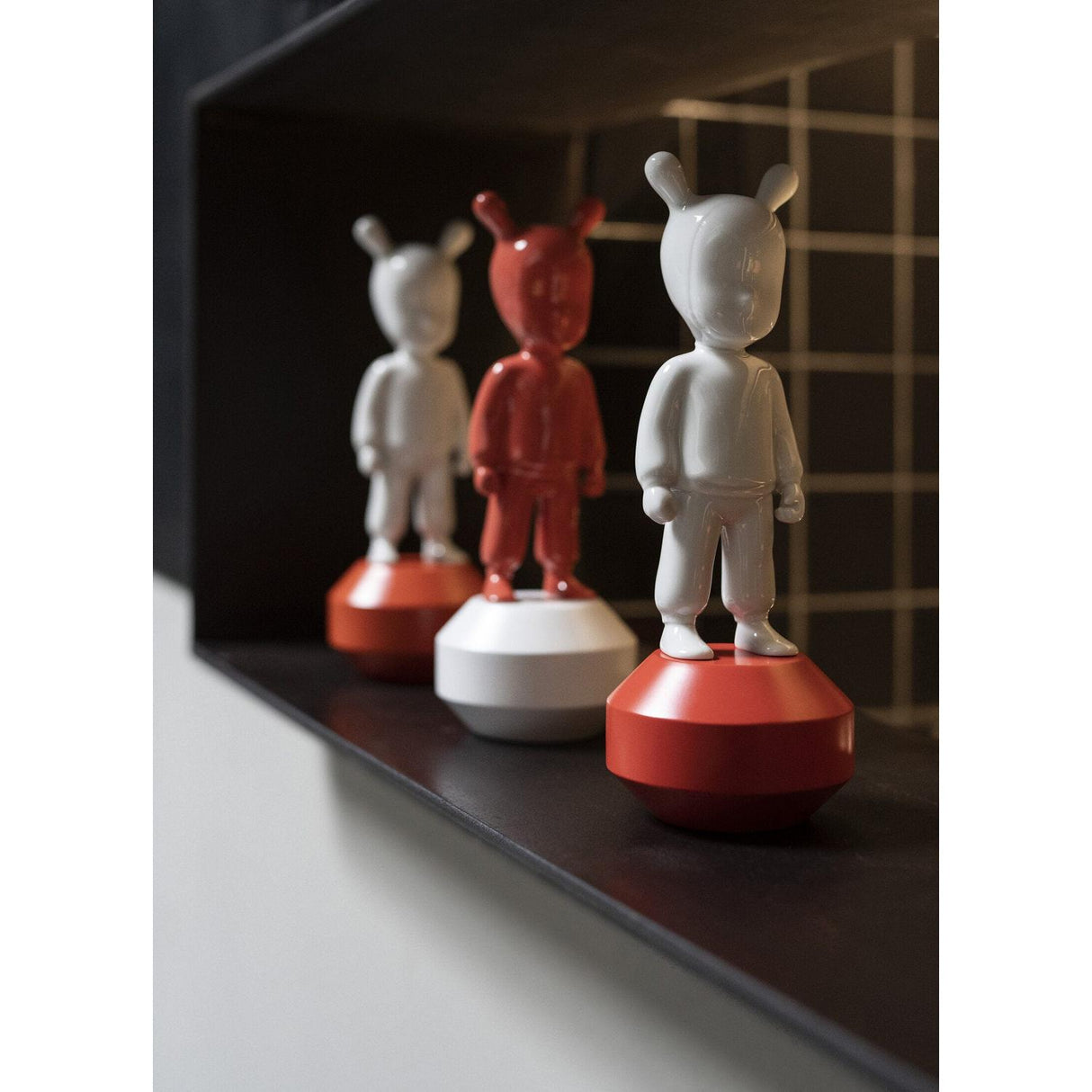LLADRO' Figurina The Red Guest Modello Piccolo 30x11cm Porcellana