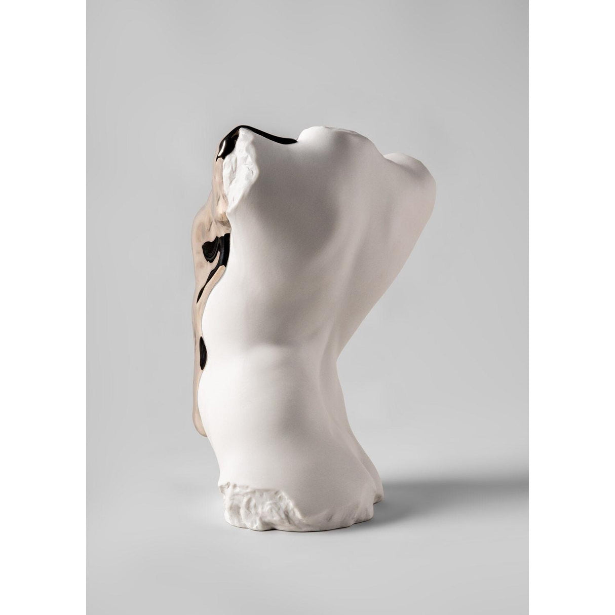 LLADRO' Scultura Eternal Fluidity Donna 29x20cm Porcellana