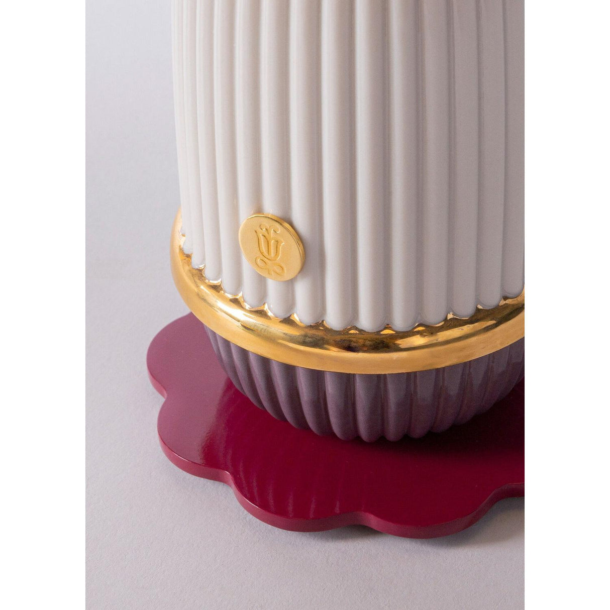 LLADRO' Lampada Kokeshi Crema 29x13cm Porcellana