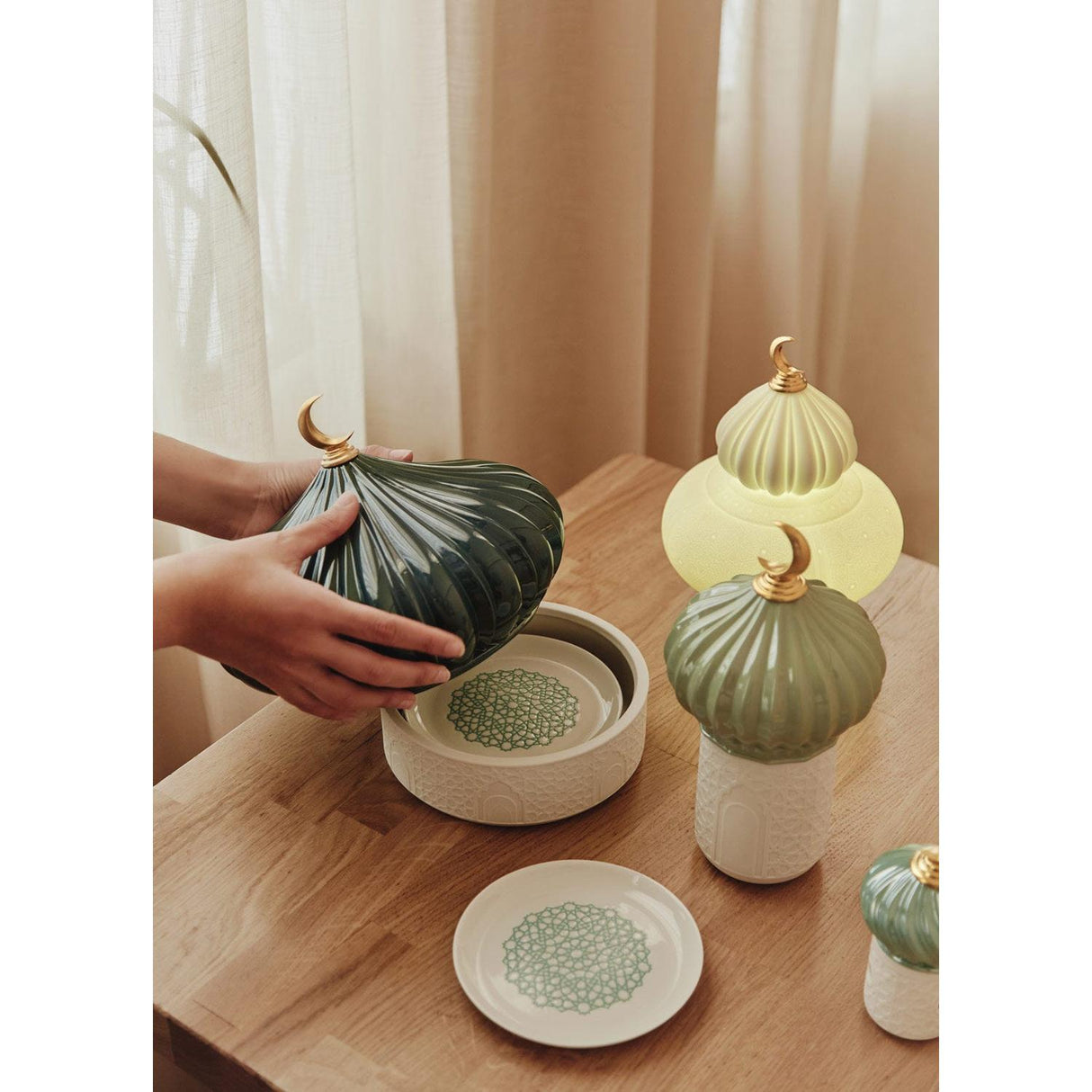 LLADRO' Majestic Nights Lampada Wireless 23x17cm Porcellana