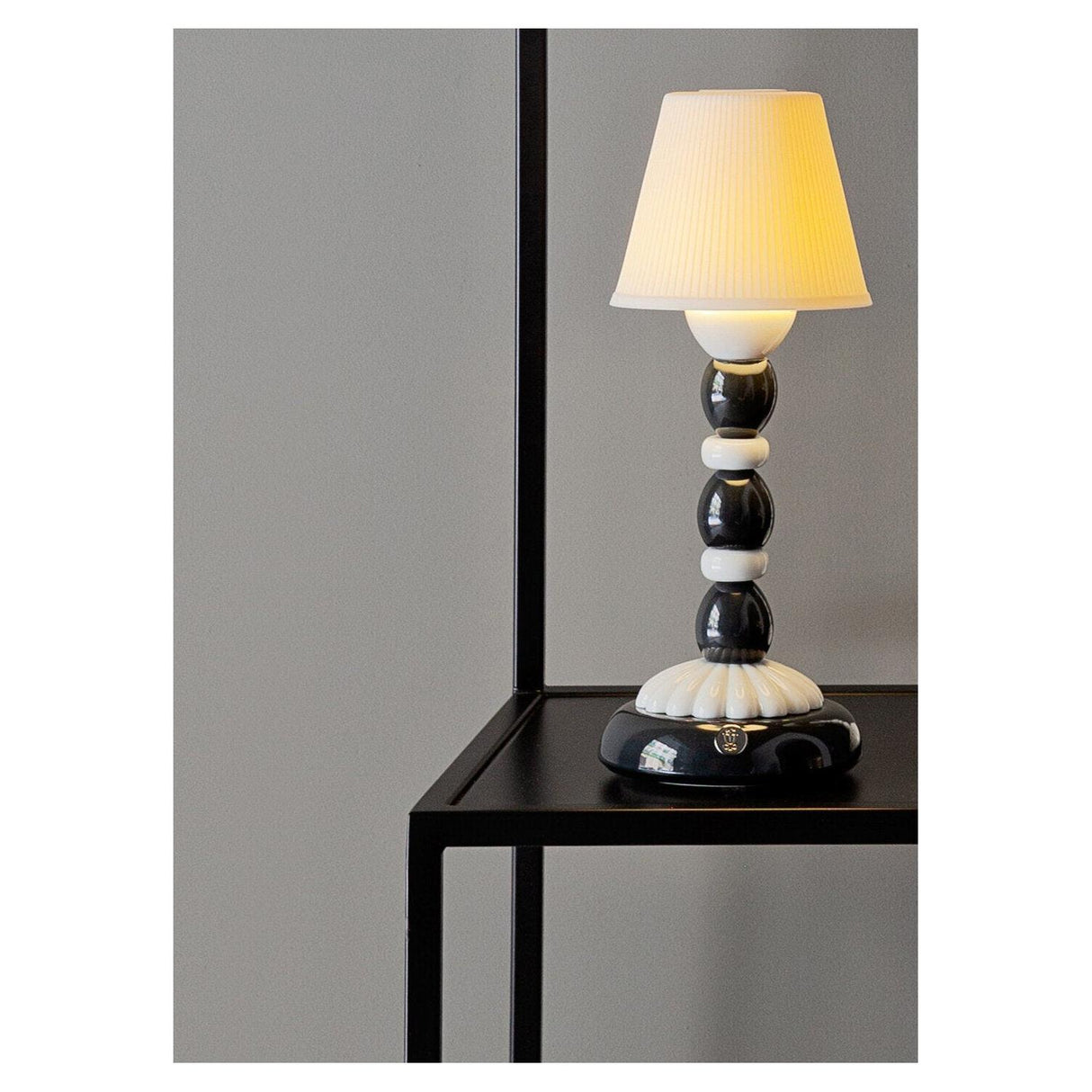 LLADRO' Lampada da Tavolo Firefly Palm Bianco e Nero 30x12cm Porcellana