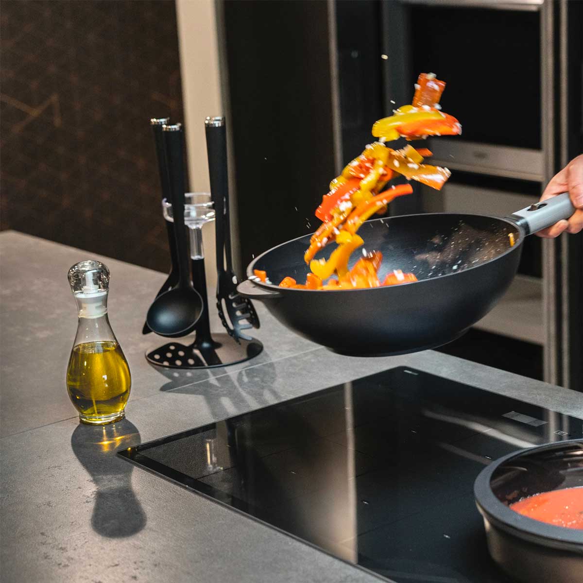 GUZZINI Cook&Space Padella Wok con Manico Removibile 32cm