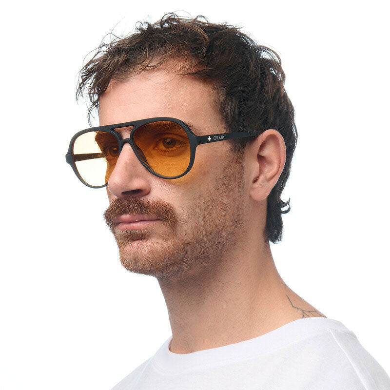 OKKIA Alessio Occhiali da Sole Unisex Goccia Bianco Nero Lenti Gialle