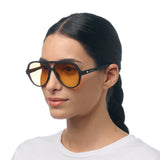 OKKIA Alessio Occhiali da Sole Unisex Goccia Bianco Nero Lenti Gialle