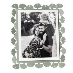 Portafoto Ginkgo Maxi Arti & Mestieri in resina colore giada 20x25 cm