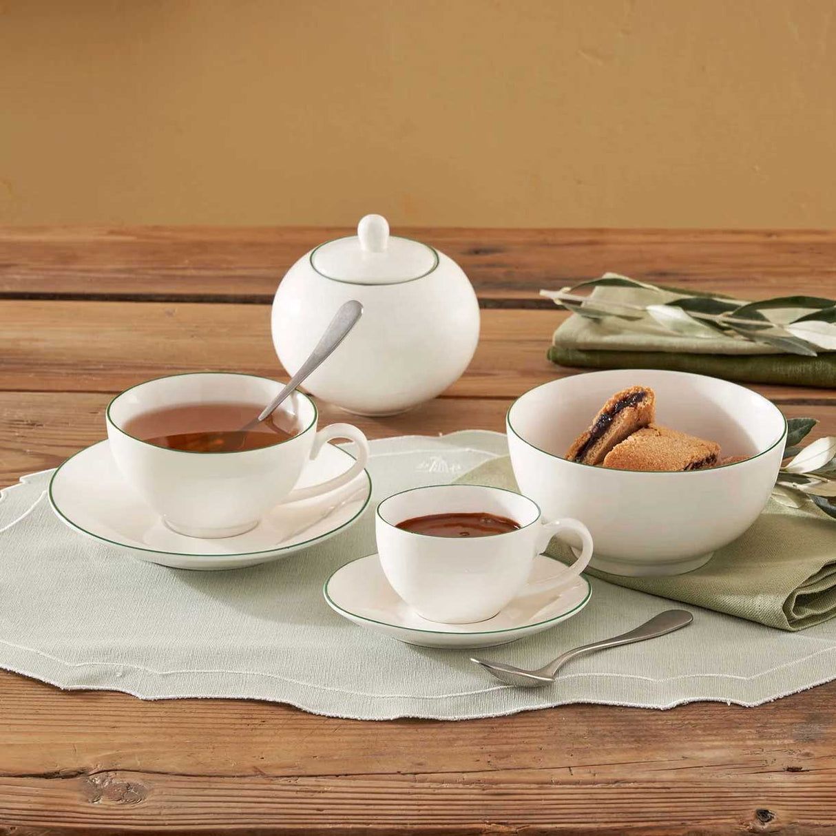 LA PORCELLANA BIANCA Dintorno Tazza Te con Piattino 220ml Set 6 Pezzi Porcellana