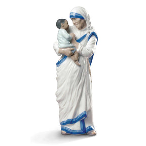 Scultura Madre Teresa di Calcutta Lladrò in porcellana 31 cm