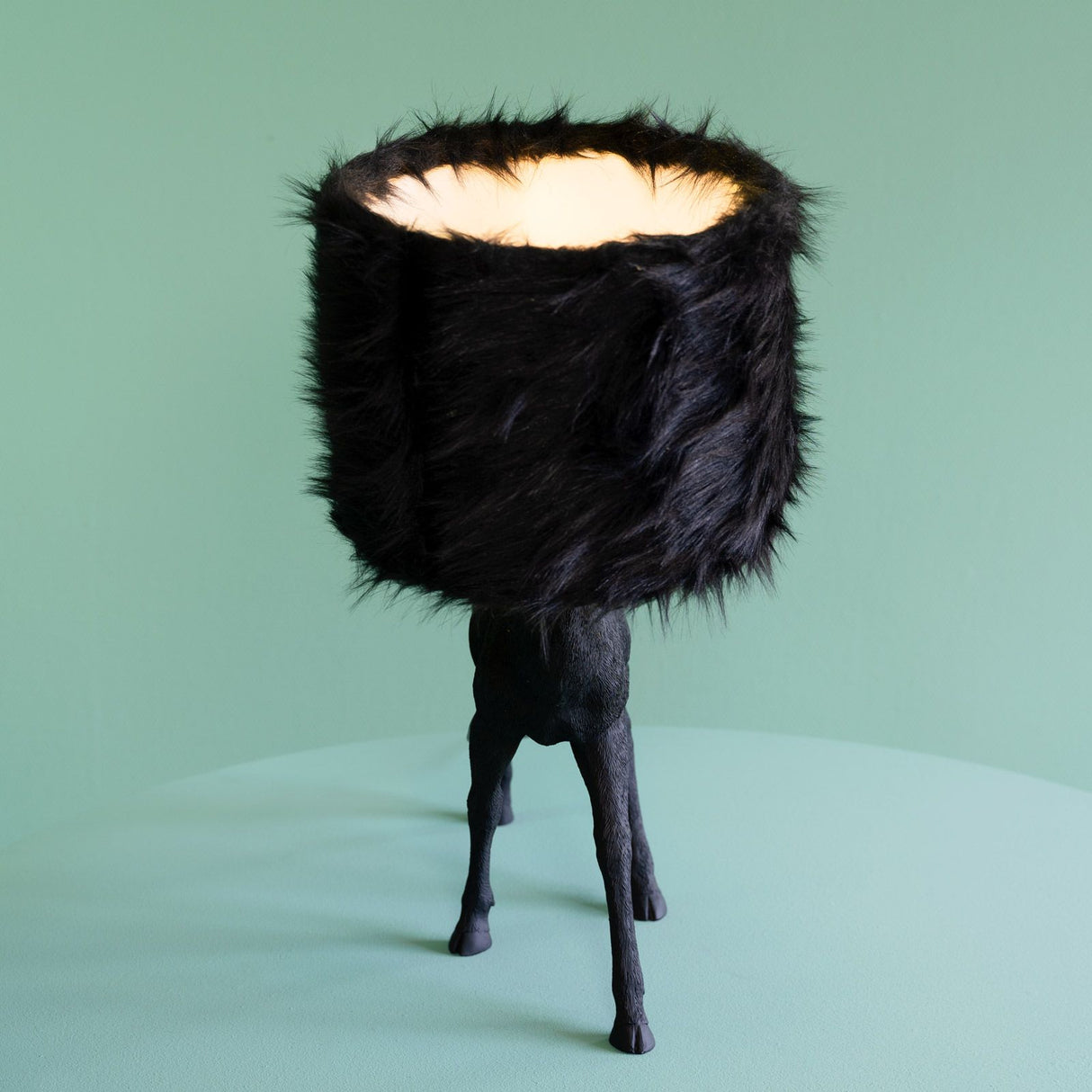 WERNS Hirsch Table Lamp Deer Black 61x26x55cm