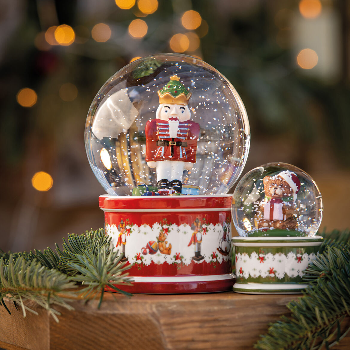 VILLEROY & BOCH Christmas Toys Palla di Neve con Soldatino 17cm Decorazione di Natale
