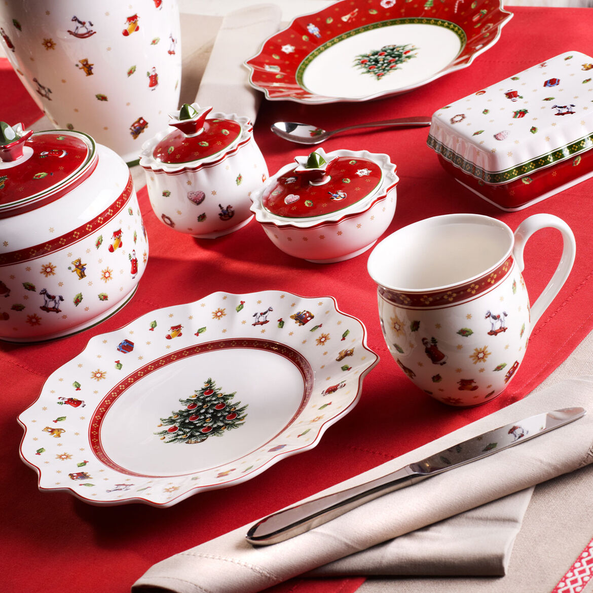 VILLEROY &amp; BOCH Toy's Delight White Breakfast Plate 24cm Set 6 Pieces Christmas Table