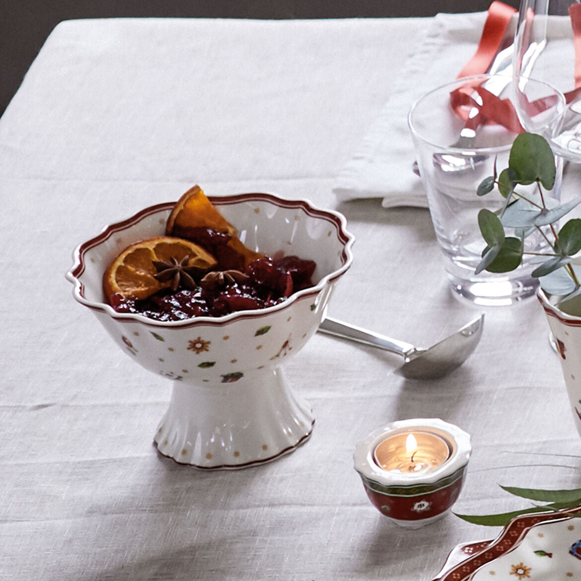 VILLEROY & BOCH Toy's Delight Coppetta Ciotola Macedonia 500ml su Piede Natale