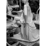 LLADRO' - Porcelain statue figure Nude Woman with shawl. Silver luster