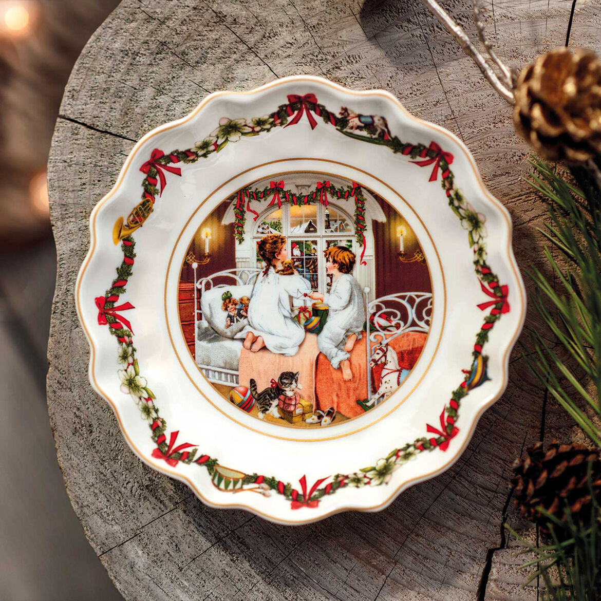 VILLEROY &amp; BOCH Annual Christmas Edition Cup Bowl 16cm 2022 Edition