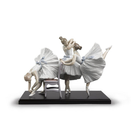 Statuina Lezione di Danza Lladrò in porcellana lucida 36x49 cm