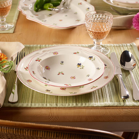Servizio piatti Petite Fleur Villeroy & Boch in porcellana decoro floreale 12 pz