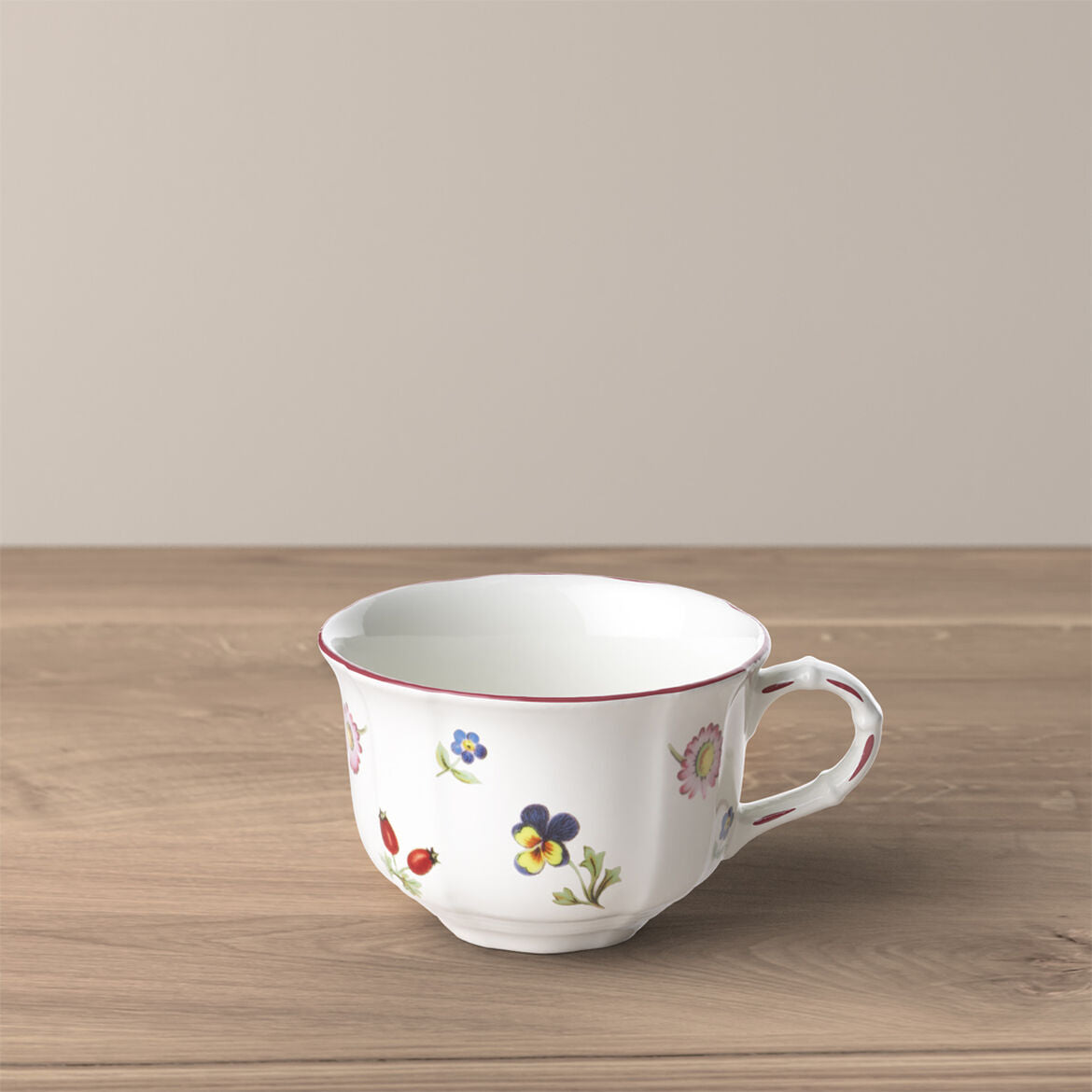 Tazza da tè Petite Fleur Villeroy & Boch in porcellana con decoro floreale