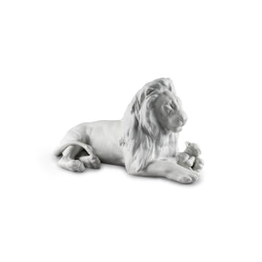 Scultura Leone con Cucciolo Lladrò in porcellana bianca opaca 21x44 cm