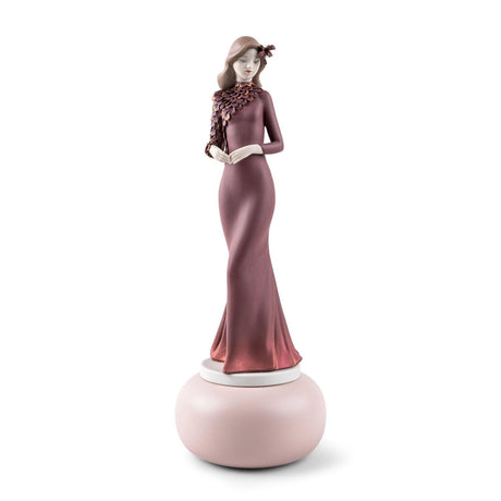 Scultura Haute Allure Lladrò in porcellana con foglie metallizzate 38x14 cm