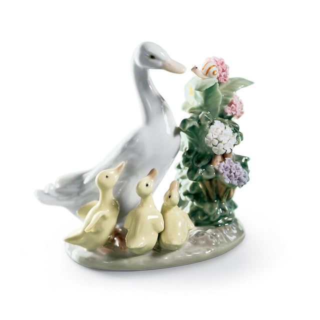 Statuetta anatroccoli Lladrò in porcellana lucida colori pastello 12x10 cm