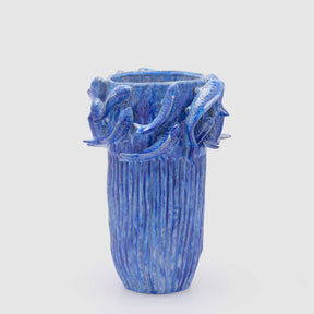 Vaso Chakra EDG in ceramica blu con carpe koi in rilievo 32,5x22 cm