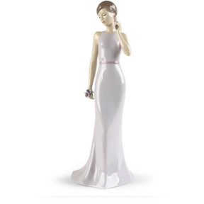 Statuina Ragazza con Fiore NAO in porcellana decorata a mano 30 cm