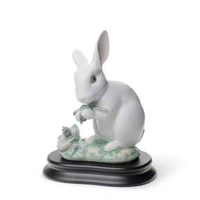 Statuetta Il Coniglio Lladrò in porcellana decorata 15x10 cm