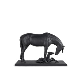 Scultura Cavalla e Puledro Lladrò in porcellana nera opaca 27x39 cm