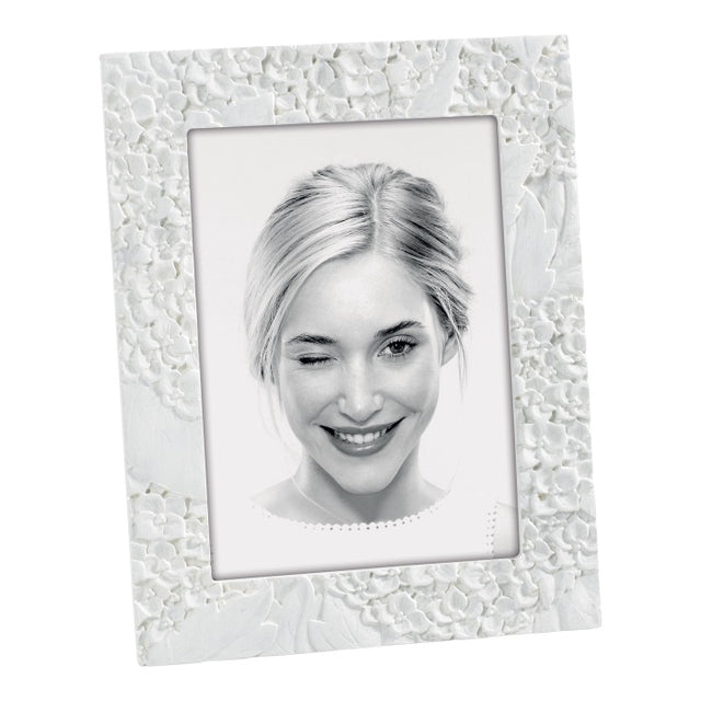 Portafoto Mascagni Casa in legno bianco con fiori in rilievo 13x18 cm