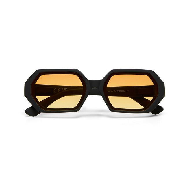 Occhiali da sole Anna Okkia montatura soft touch nera lenti sfumate gialle