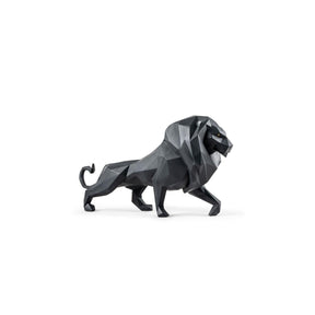 Scultura Leone Origami Lladrò in porcellana nera opaca 25x48 cm