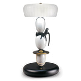 Lampada da tavolo Hairstyle Lladrò in porcellana con schermo in vetro 58x31 cm