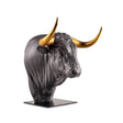 Scultura Taurus Lladrò in porcellana opaca con dettagli oro 42x35 cm