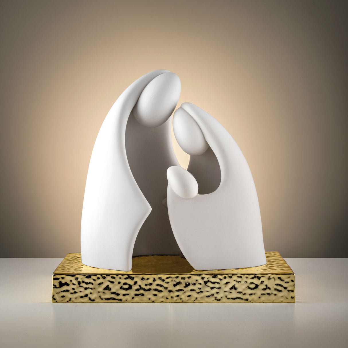 Presepe stilizzato Bongelli Preziosi in resina bianca e base oro 14x13 cm
