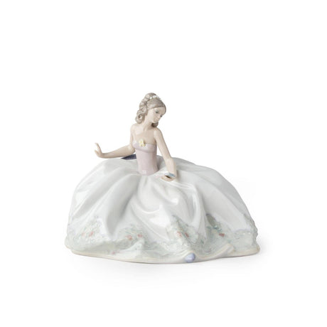 Statuetta Dama Lladrò in porcellana lucida colori pastello 16x20 cm