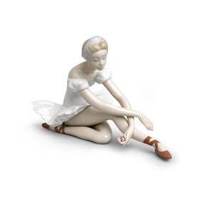 Statuina Ballerina con Rosa Lladrò in porcellana lucida 13x21 cm
