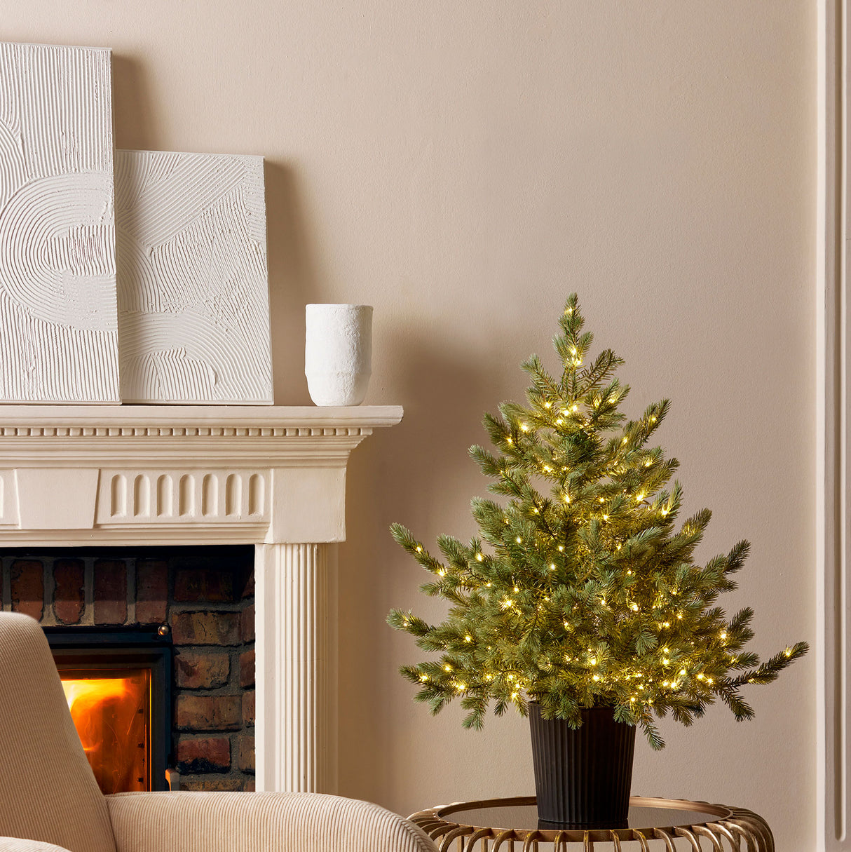 Albero di Natale EDG in PE e PVC con 240 LED 90x85 cm