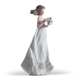Statuina Donna Tesori dell'Aria Lladrò in porcellana decorata 32x16 cm
