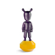 Statuina The Guest Little Viola Lladrò in porcellana viola e gialla 30x11 cm