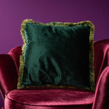 Cuscino Werns in velluto verde petrolio con frange oro 45x45 cm