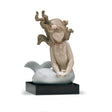 Statuina Sirena Lladrò in porcellana lucida con fiori 18x9x10 cm